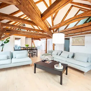 Apartment Schlossberg - Im Herzen Von, Selb